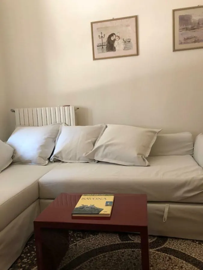Liberty Beach And Town Apartment Savona Italy